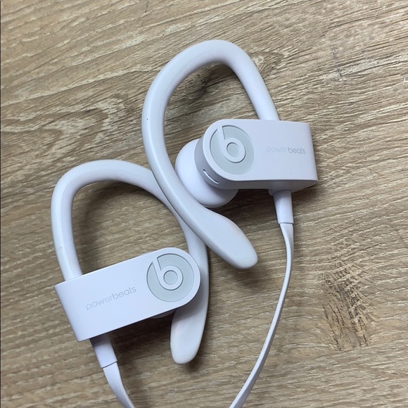 POWERBEATS3 - Picture 8 of 12